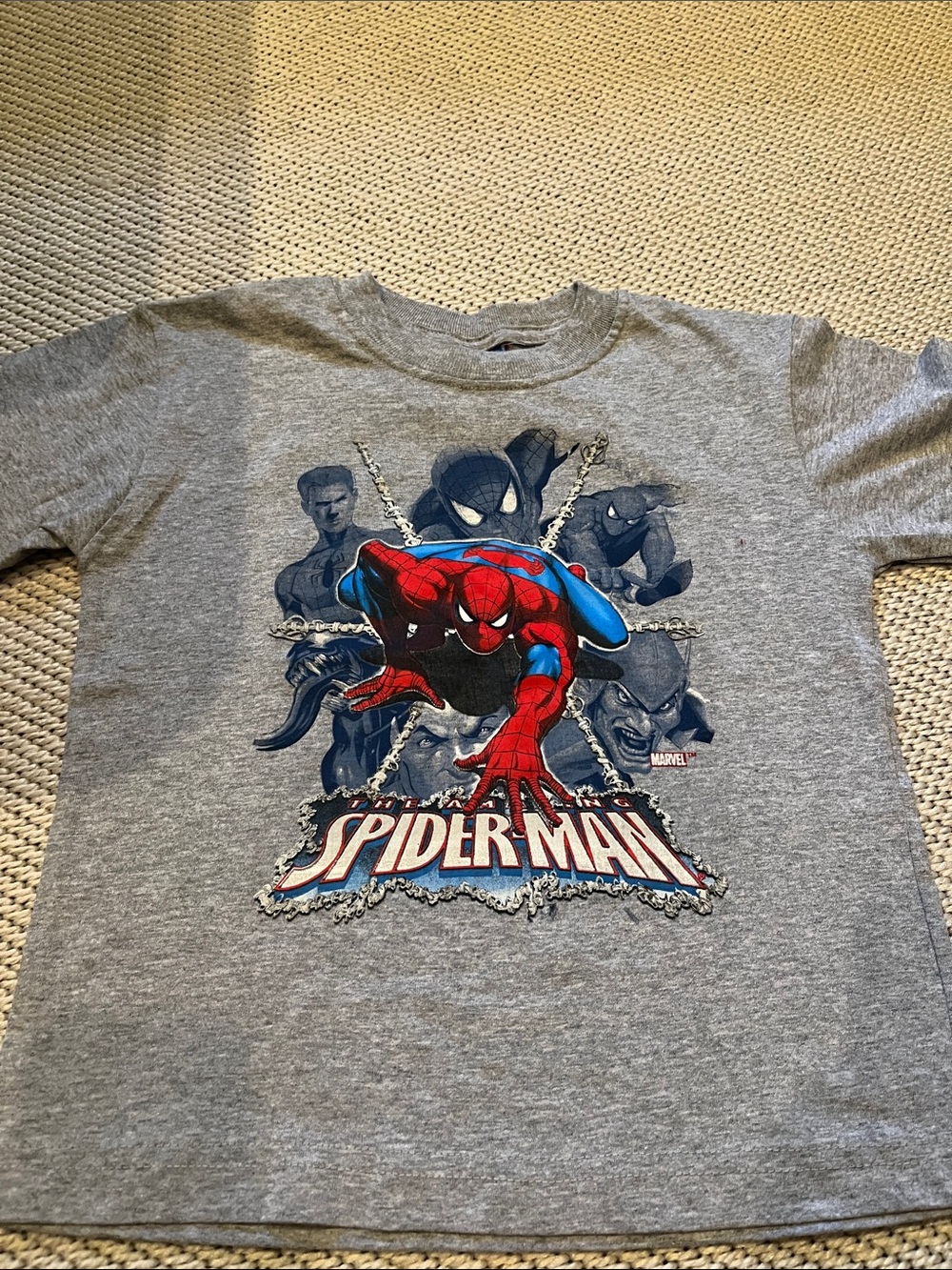 T-shirt Spider-Man boys new size 7 short sleeve 90% cotton 10% polyester